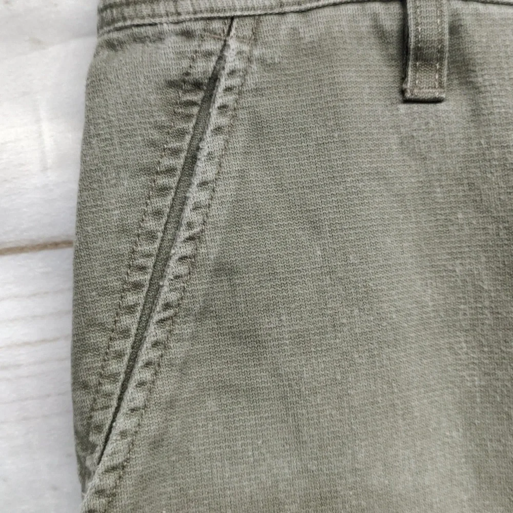 Columbia Cargo Shorts, Light Olive Grey Size 34 - Picture 4 of 11